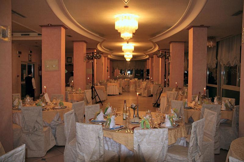 Cenone, la sala.jpg